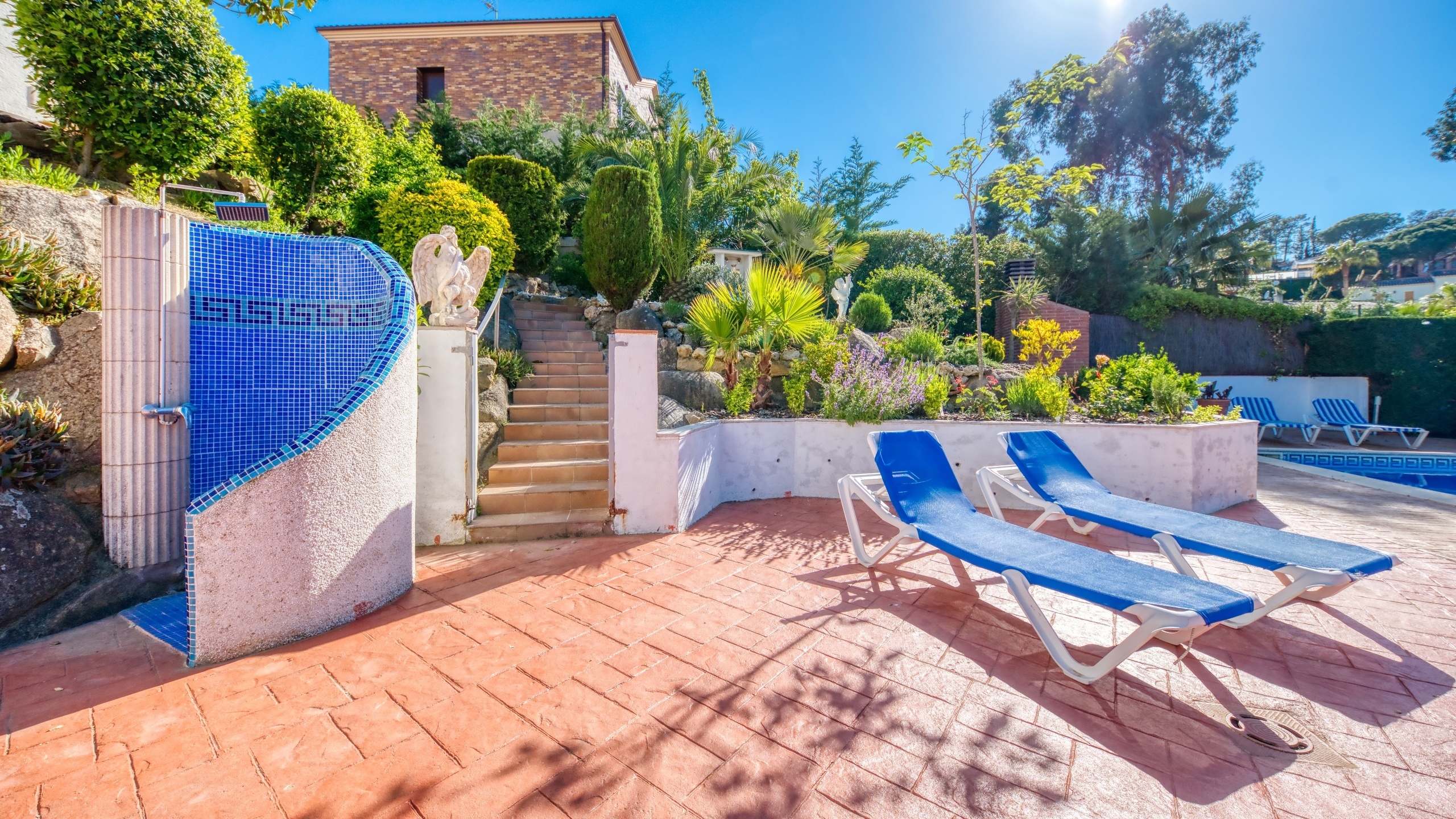 Villas de vacances Costa Brava Espagne - Villa Jaruco - Espace douche piscine