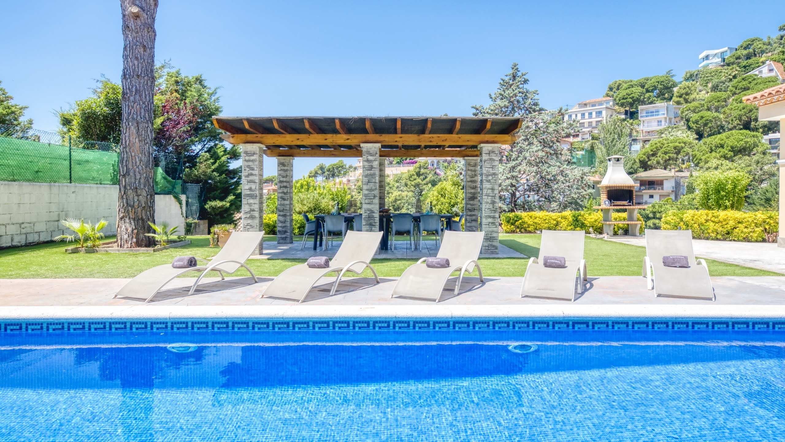 Villas de vacances Costa Brava Espagne - Villa Paris - Chaises longues