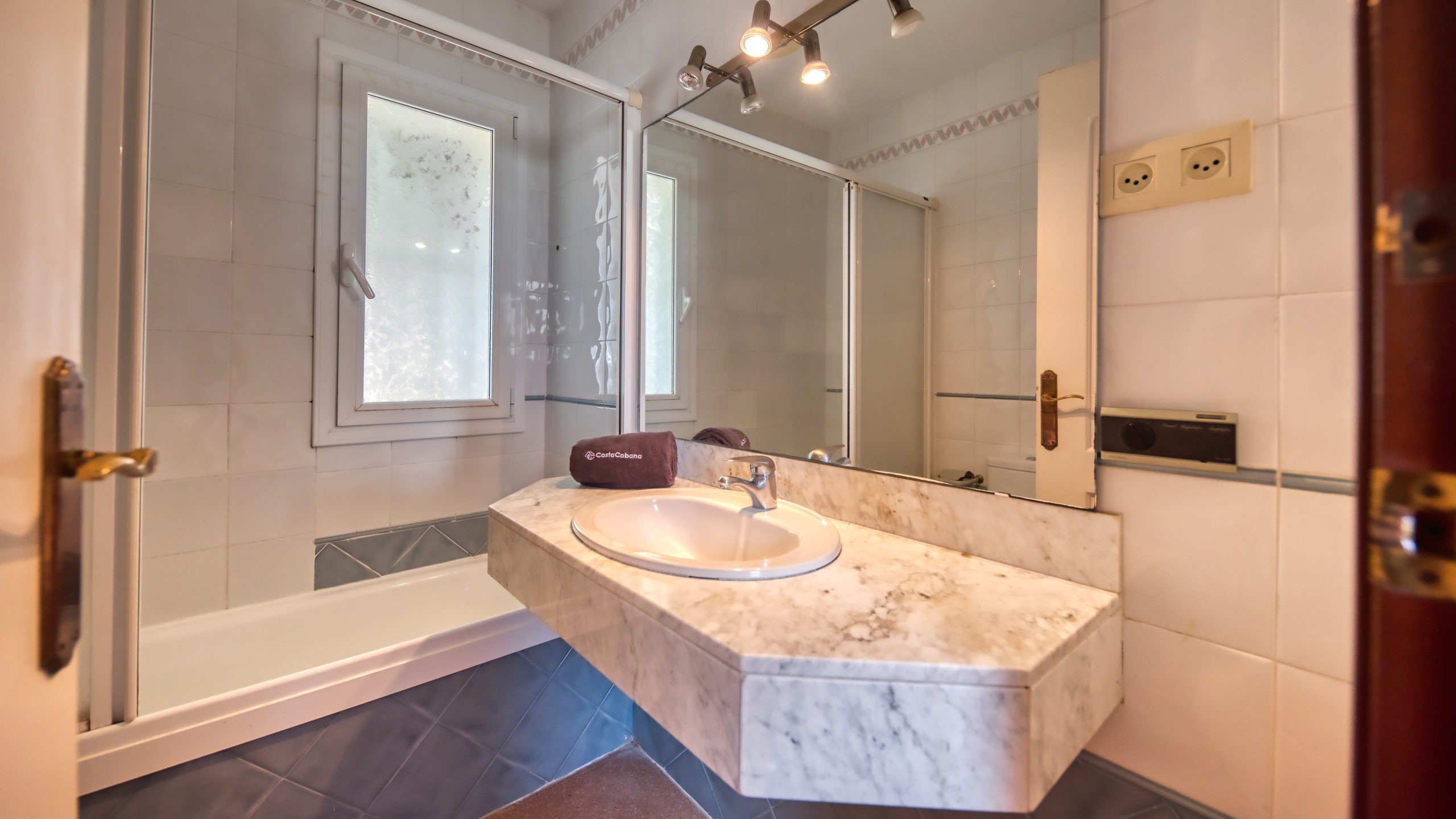 Villas de vacances Costa Brava Espagne - Villa Valentina - Salle de Bains