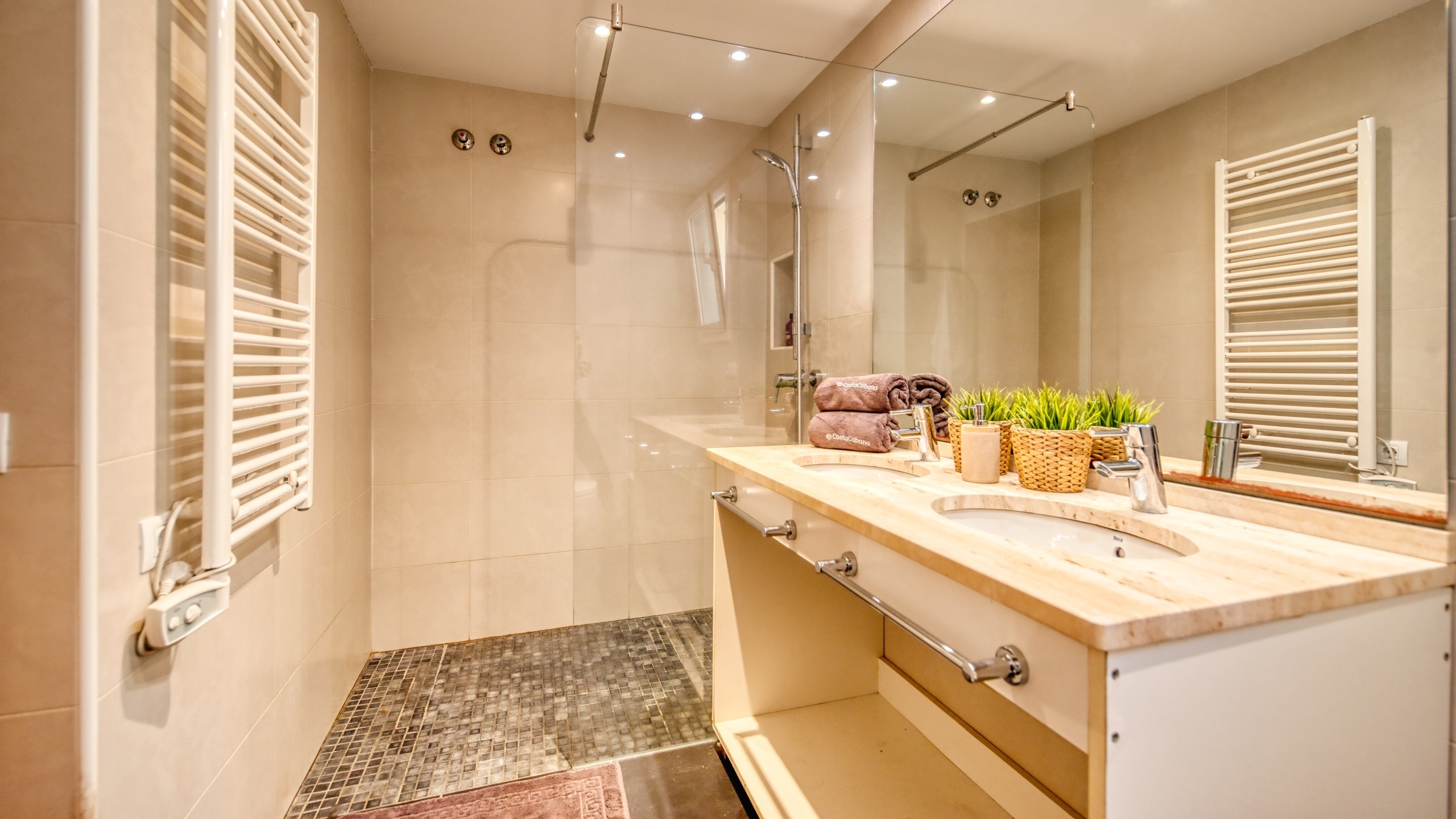 Villas de vacances Costa Brava Espagne - Villa Santa Cristina - Salle de Bains