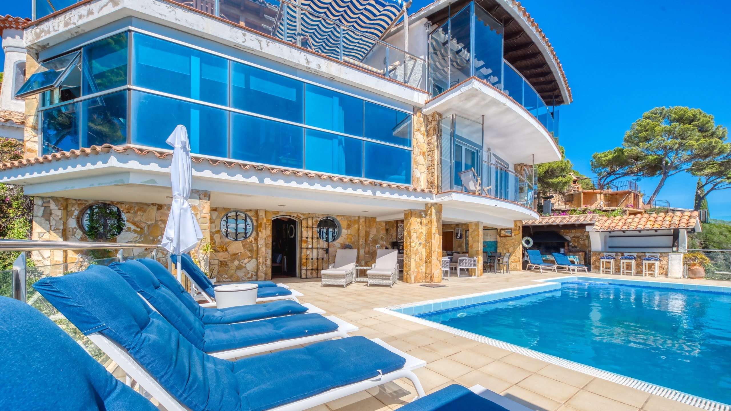 Villas de vacances Costa Brava Espagne - Villa Infinity - Villa à l’extérieur