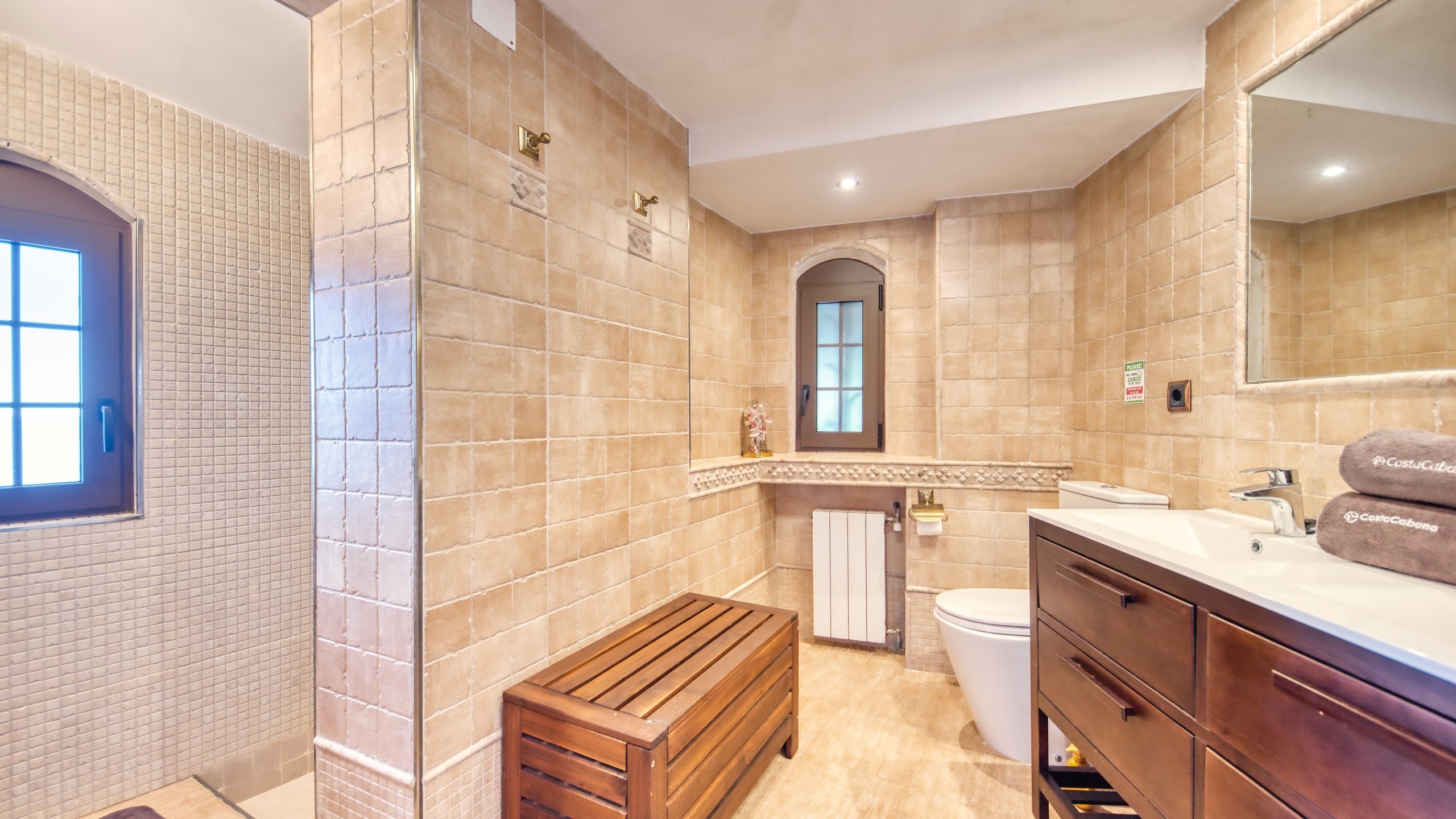 Villas de vacances Costa Brava Espagne - Villa Infinity - Salle de bain attenante 