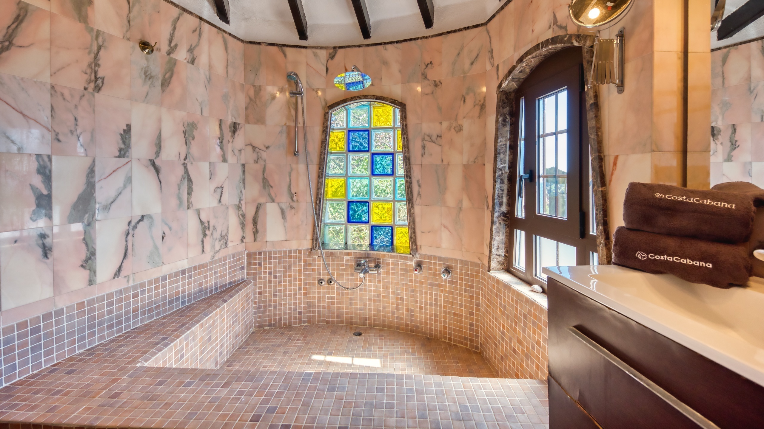 Villas de vacances Costa Brava Espagne - Villa Infinity - Salle de bain attenante 