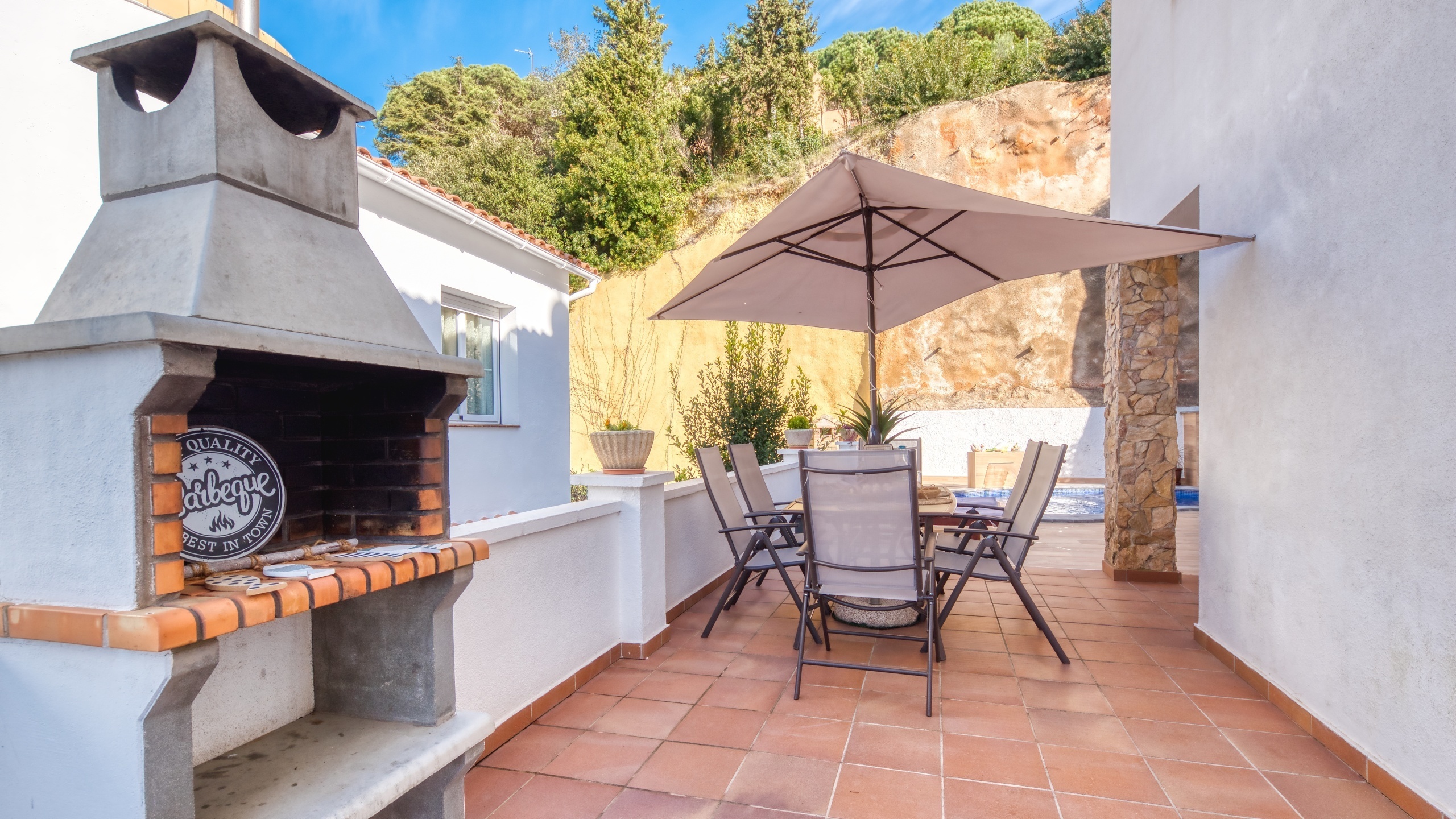 Villas de vacances Costa Brava Espagne - Villa Blanca - Espace barbecue