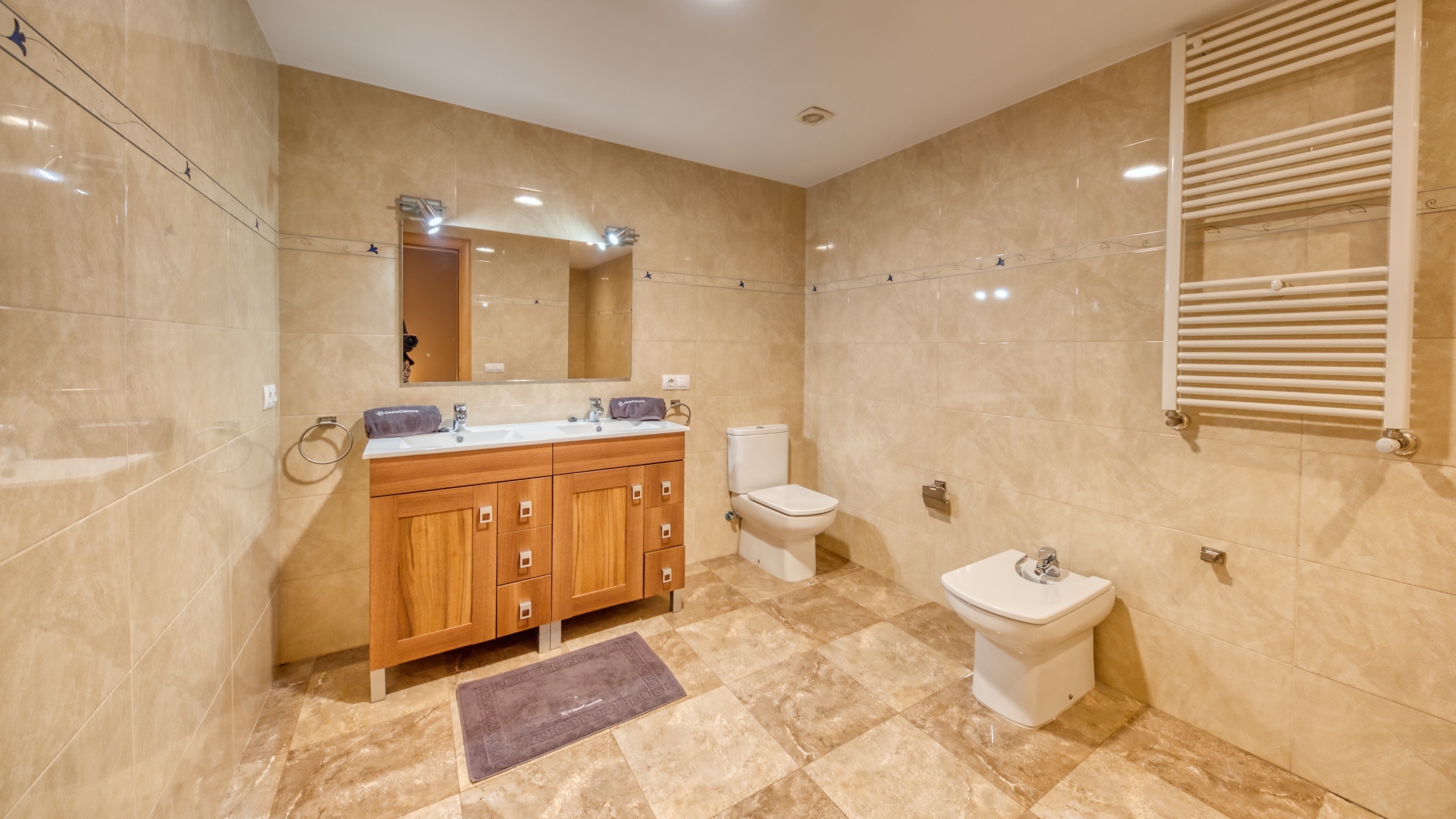 Villas de vacances Costa Brava Espagne - Villa Grace - Salle de bain attenante 