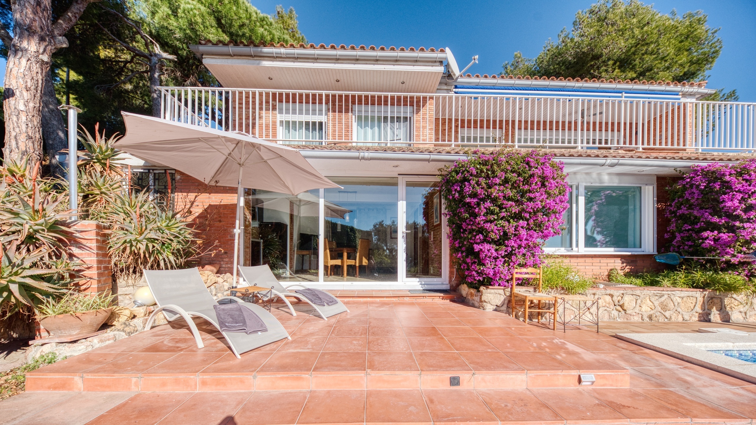 Villas de vacances Costa Brava Espagne - Villa Gabriella - Chaises longues