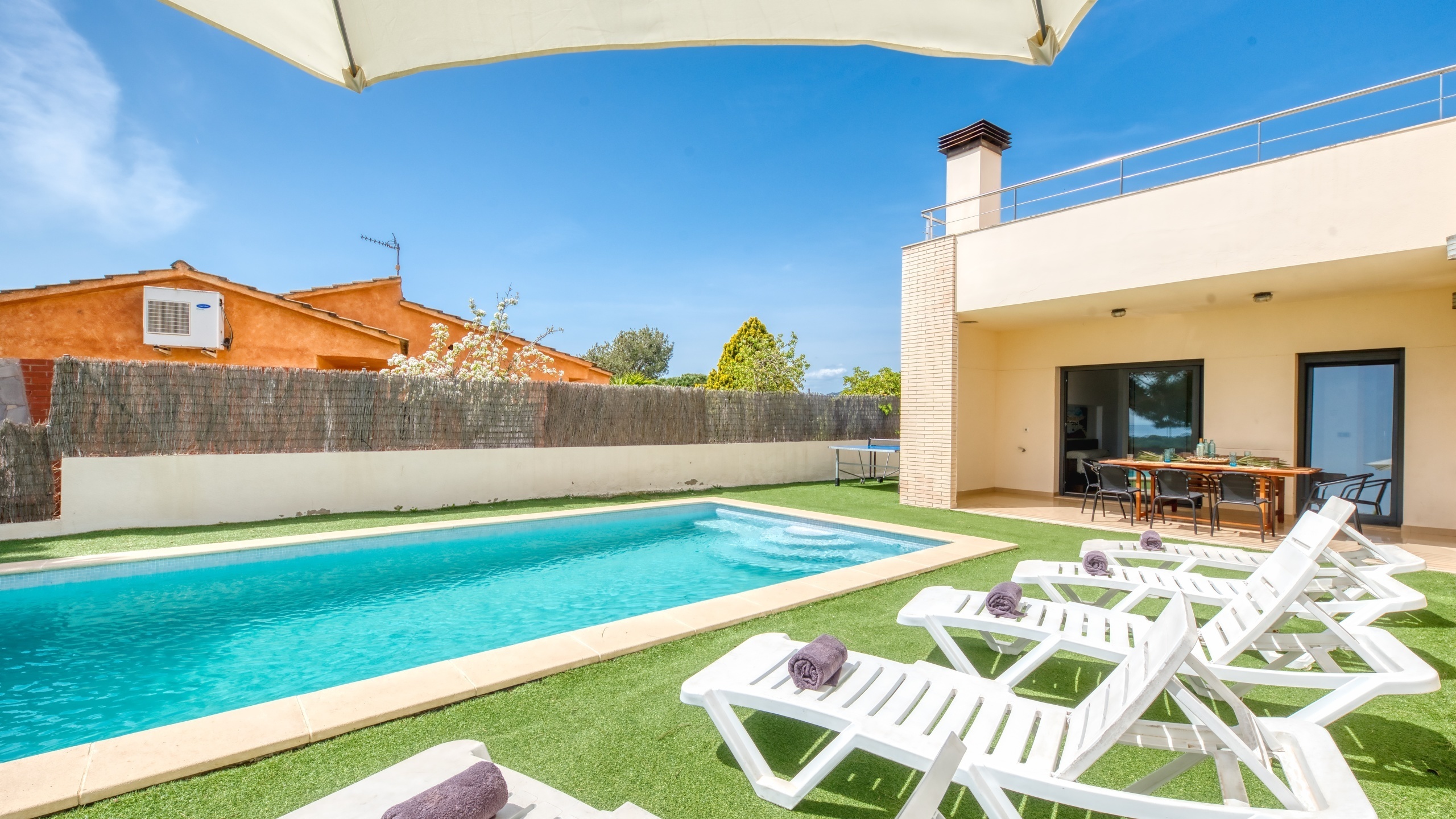 Villas de vacances Costa Brava Espagne - Villa Macey - Chaises longues