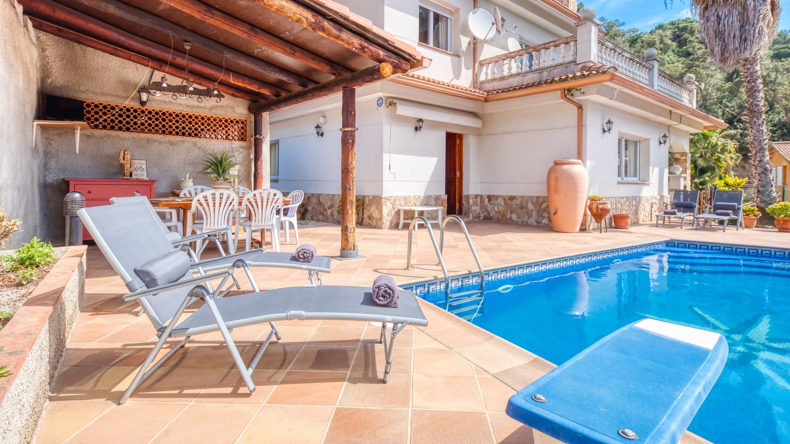 Villas de vacances Costa Brava Espagne - Villa Valeria - Chaises longues