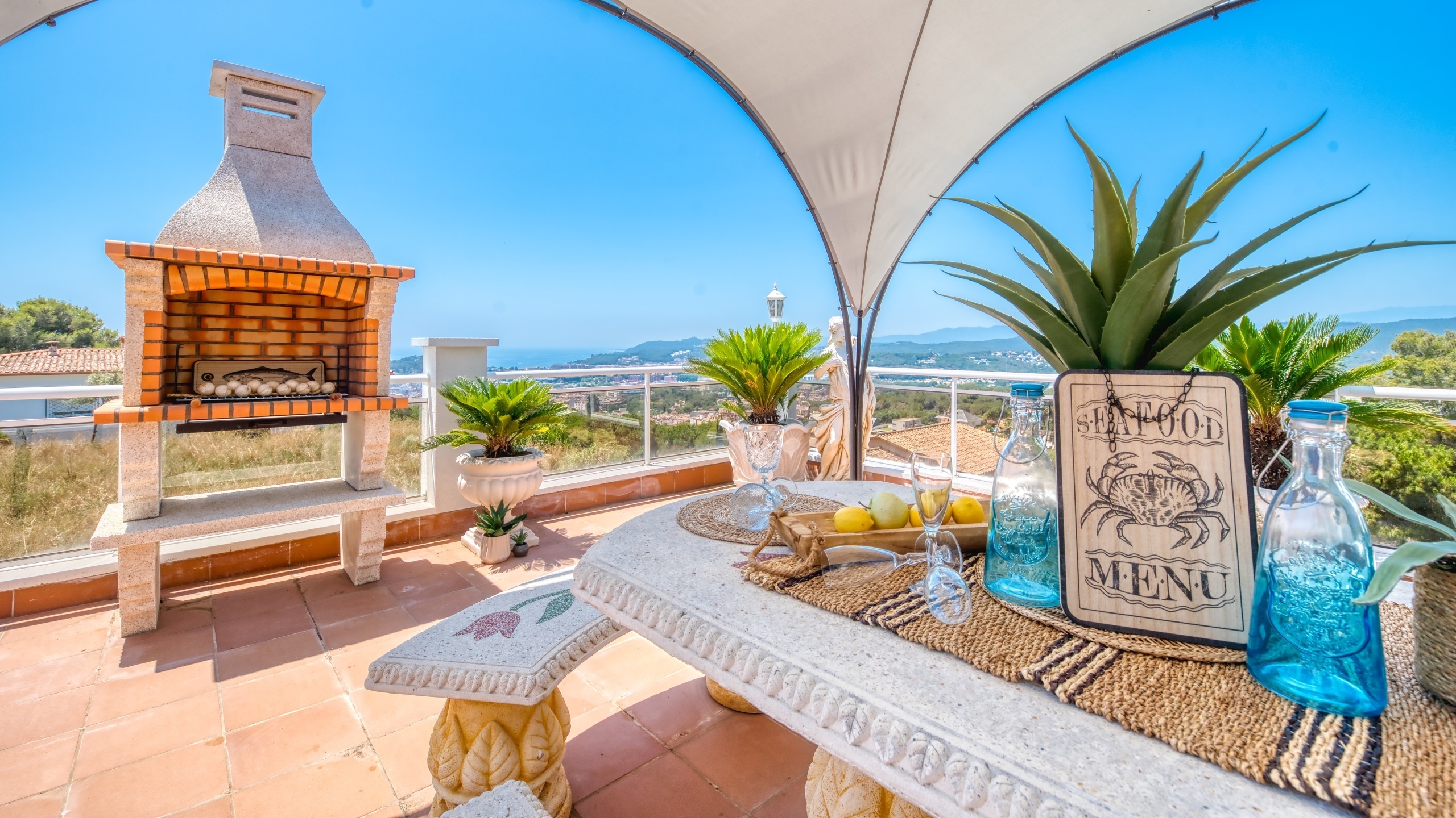 Villas de vacances Costa Brava Espagne - Villa Maribel - Espace barbecue
