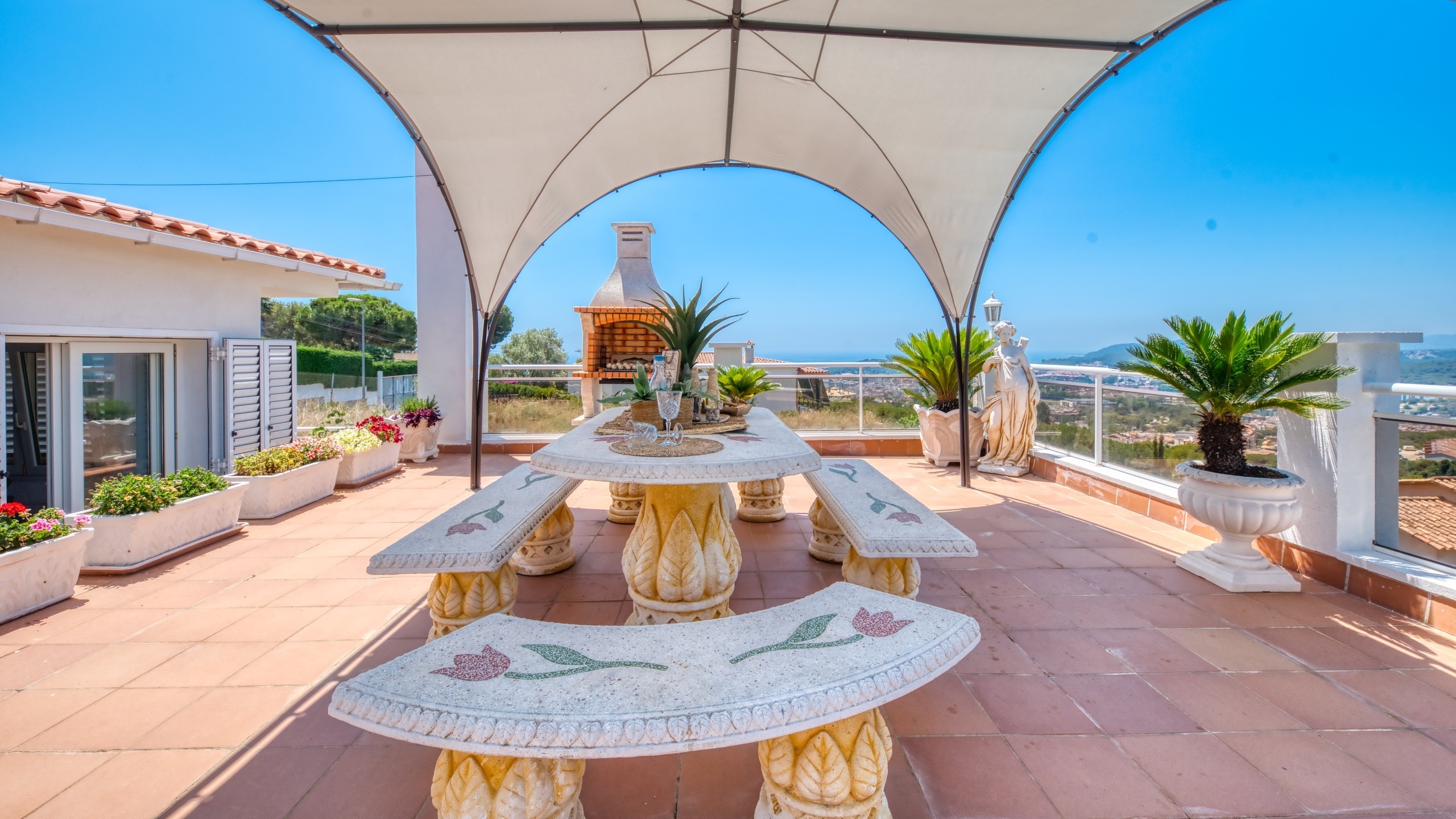 Villas de vacances Costa Brava Espagne - Villa Maribel - Espace barbecue