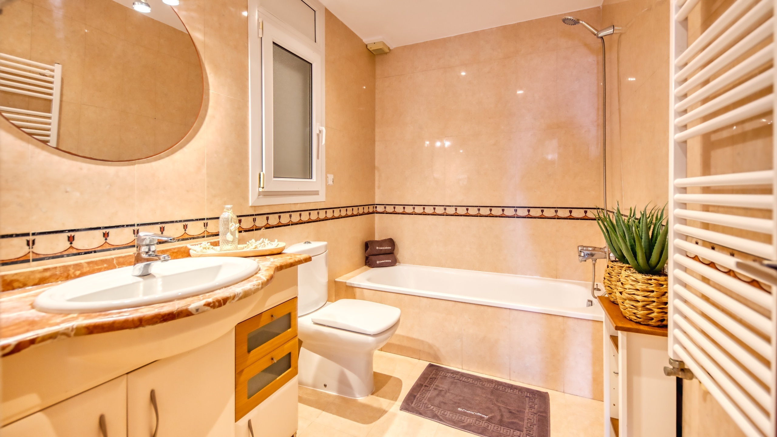 Villas de vacances Costa Brava Espagne - Villa Ibiza - Salle de Bains