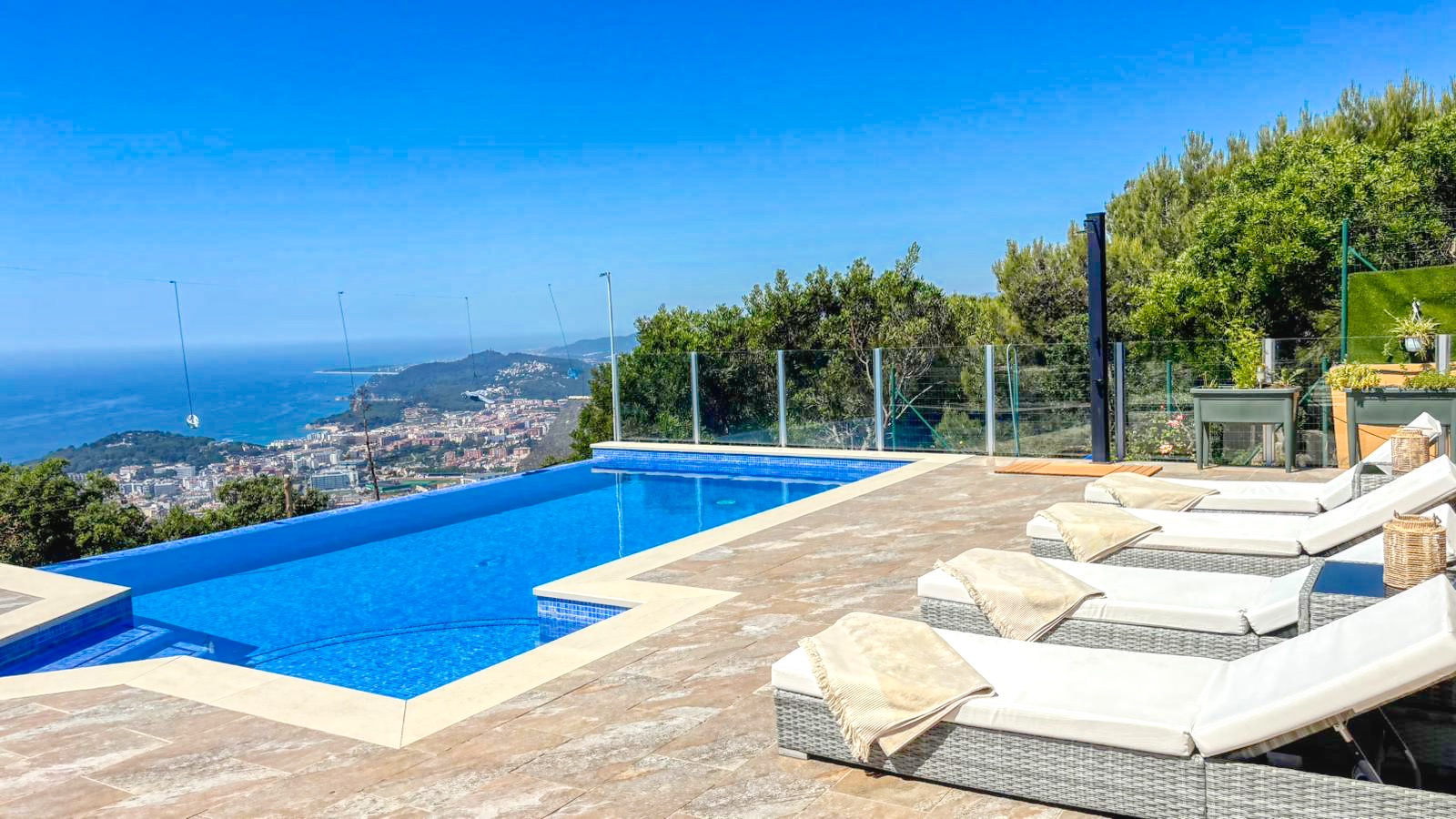 Villas de vacances Costa Brava Espagne - Villa VistaMar - Chaises longues